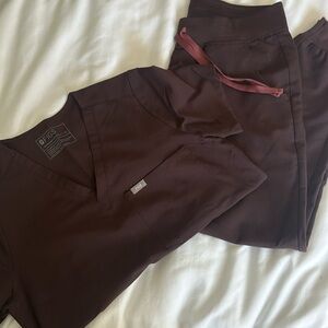 Figs Espresso Jogger Scrub Set